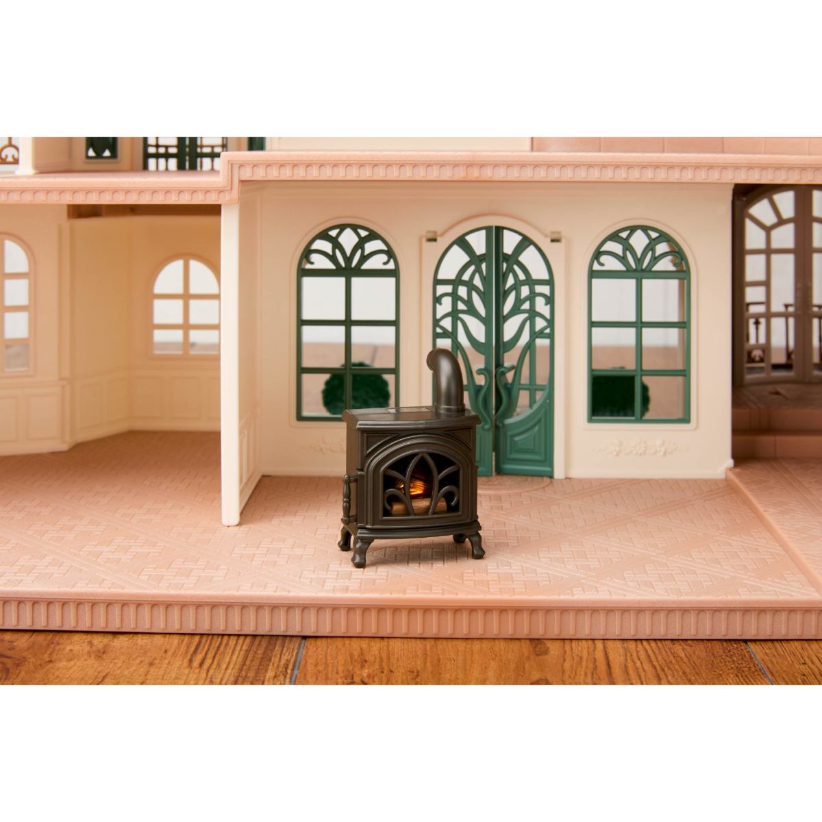 Red Roof Riverside Manor Elegant Dining Room